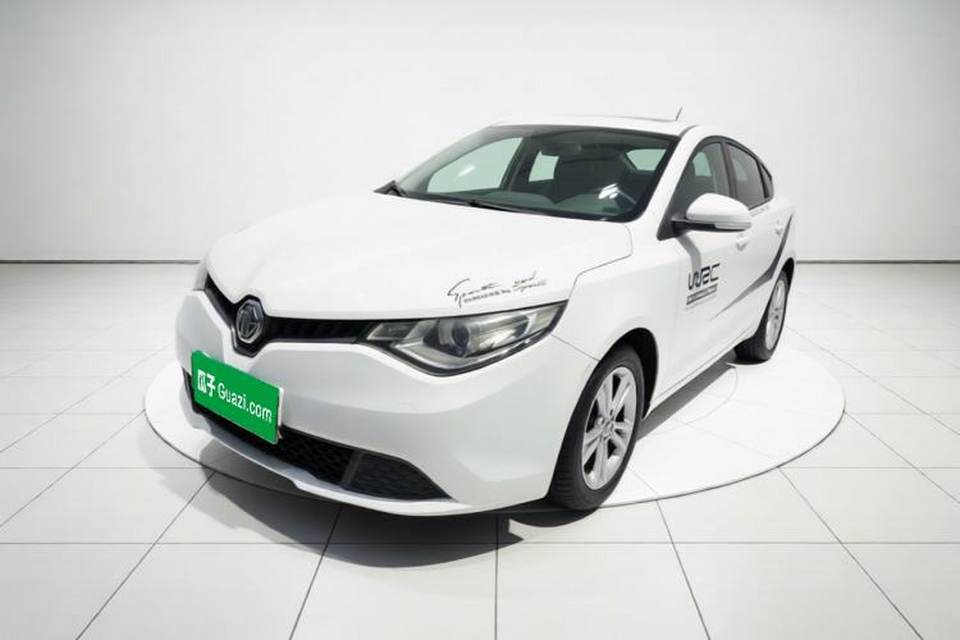 MG GT 2015
