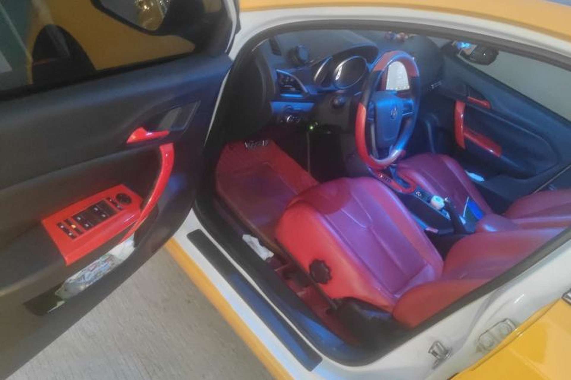 Used MG GT 2015 1.5T Automatic Elite Edition Driver Seat
