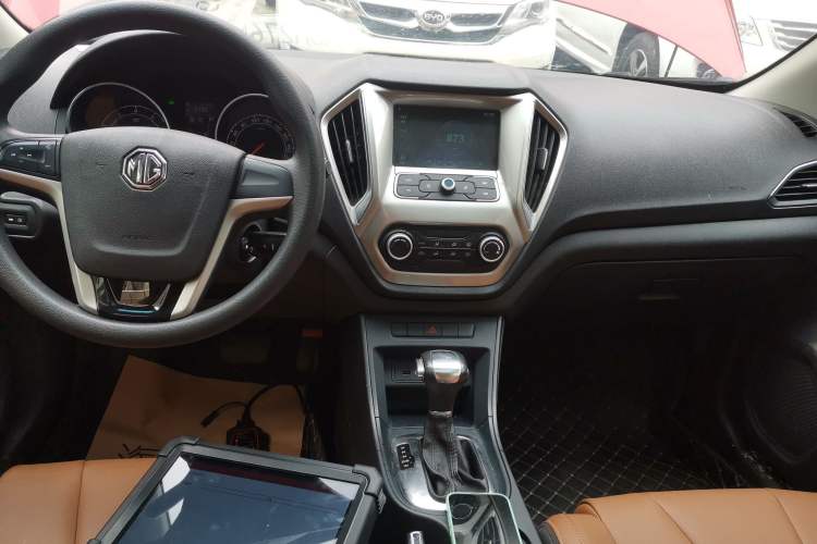 Used MG GT 2016 1.5L Automatic Value-Added Luxury Edition Audio And AC Panel