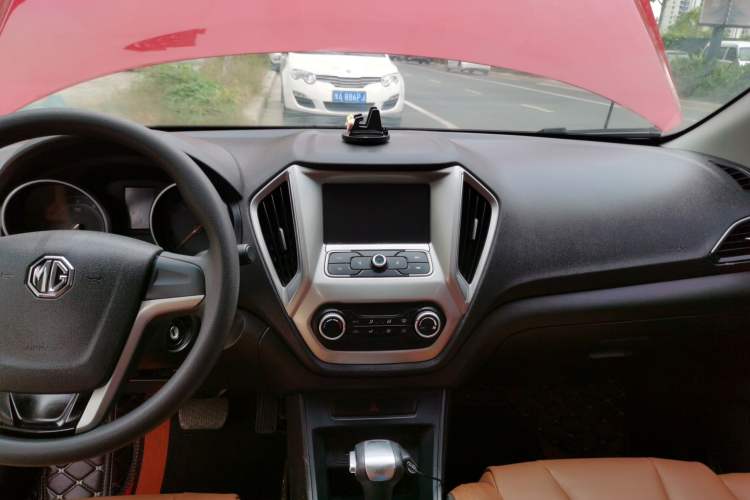Used MG GT 2016 1.5L Automatic Value-Added Luxury Edition Audio And AC Panel