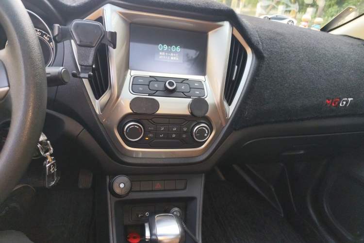 Used MG GT 2016 1.5L Automatic Value-Added Luxury Edition Audio And AC Panel