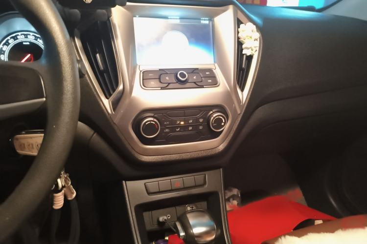 Used MG GT 2016 1.5L Automatic Value-Added Luxury Edition Audio And AC Panel