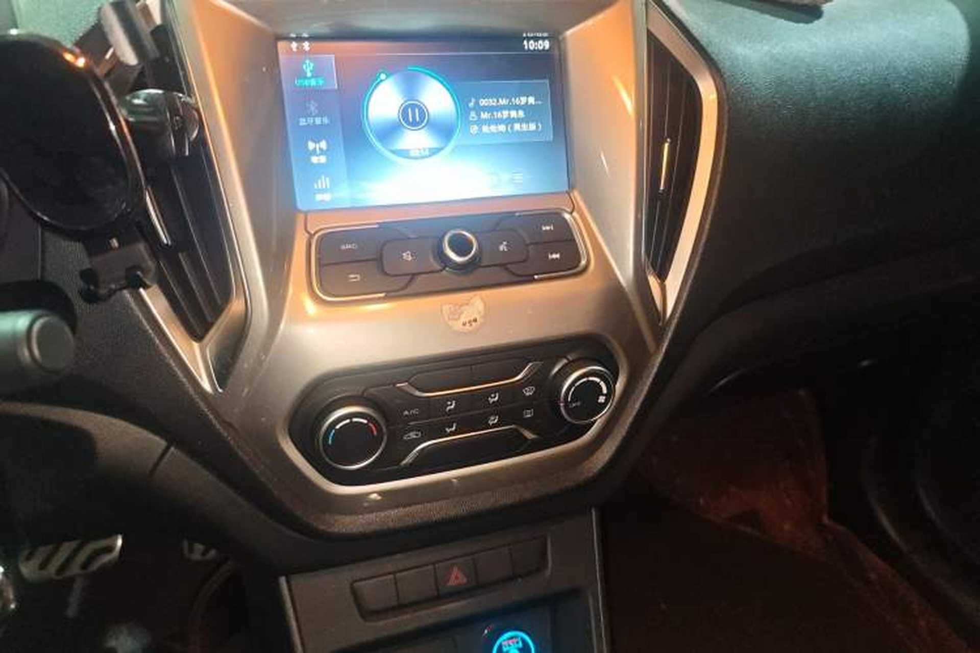 Used MG GT 2016 1.5T Automatic Value-Added Luxury Edition Audio And AC Panel