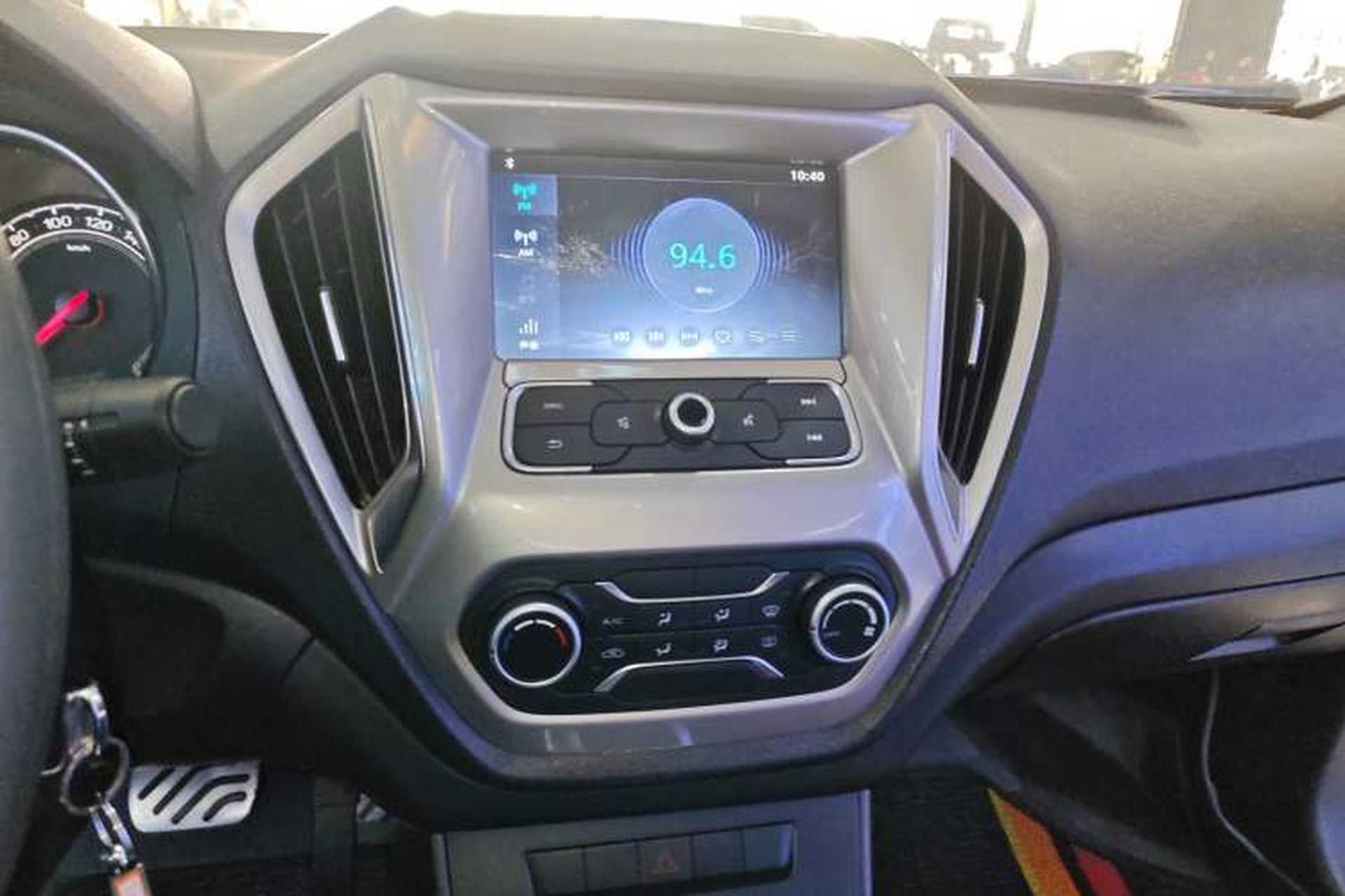 Used MG GT 2016 1.5T Automatic Value-Added Luxury Edition Audio And AC Panel