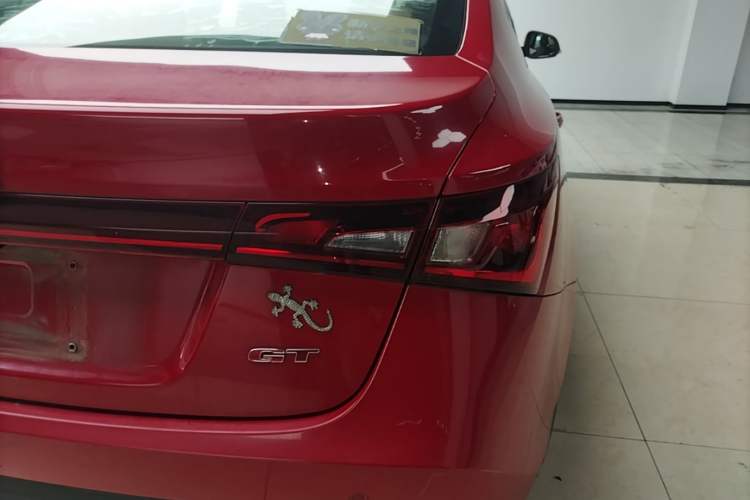 Used MG GT 2016 1.5T Automatic Value-Added Luxury Edition Exterior 3