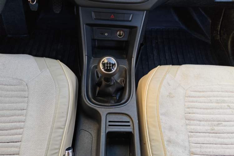 Used MG GT 2016 1.5L Manual Fashion Edition Gear Lever