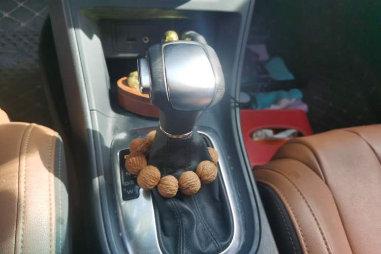 Used MG GT 2016 1.5L Automatic Value-Added Luxury Edition Gear Lever