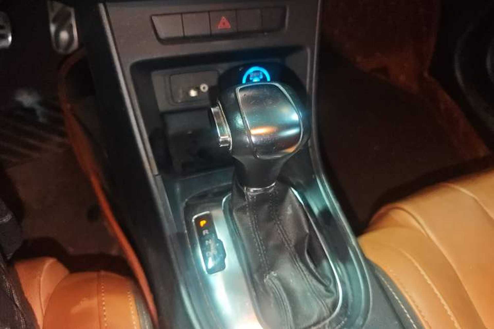 Used MG GT 2016 1.5T Automatic Value-Added Luxury Edition Gear Lever