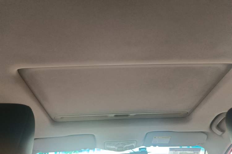 Used MG GT 2016 1.5L Automatic Value-Added Luxury Edition Headliner