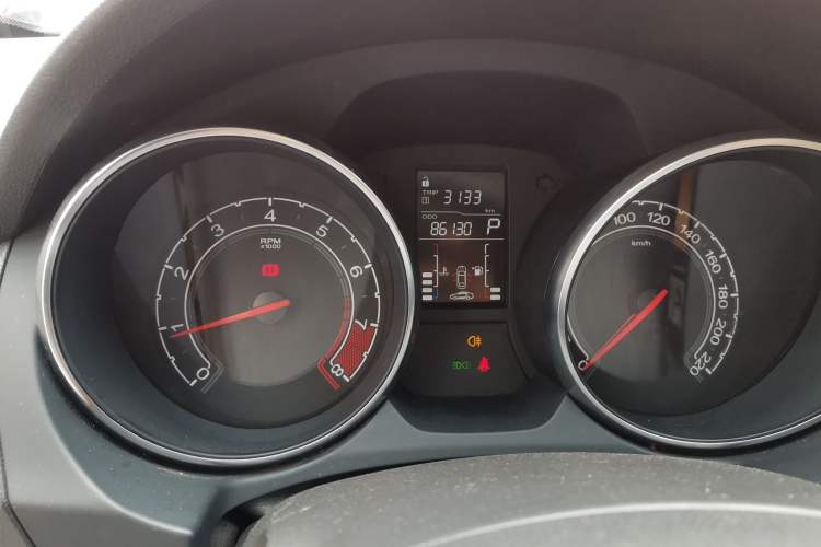 Used MG GT 2016 1.5L Automatic Value-Added Luxury Edition Instrument Cluster