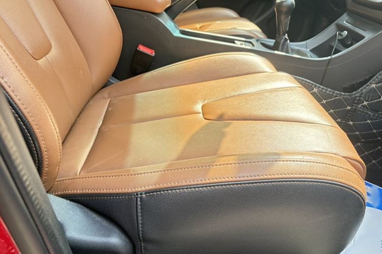 Used MG GT 2016 1.5L Manual Value-Added Luxury Edition Interior 7