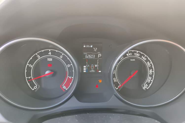 Used MG GT 2016 1.5L Automatic Value-Added Luxury Edition Odometer Close Up