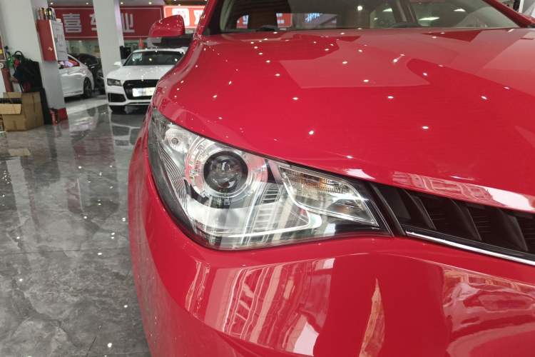 Used MG GT 2016 1.5L Automatic Value-Added Luxury Edition Right Front Headlight