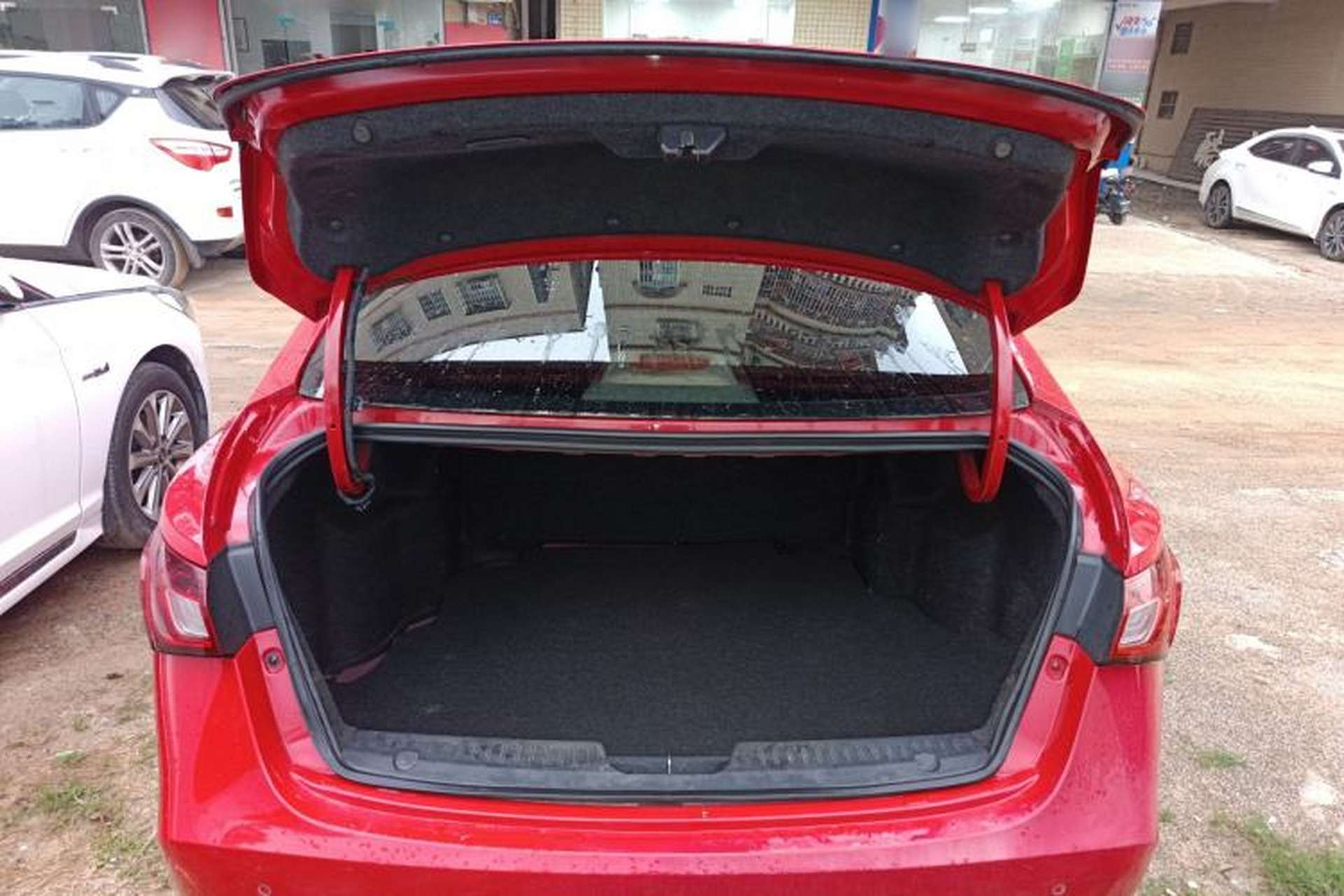 Used MG GT 2016 1.5L Automatic Value-Added Luxury Edition Trunk