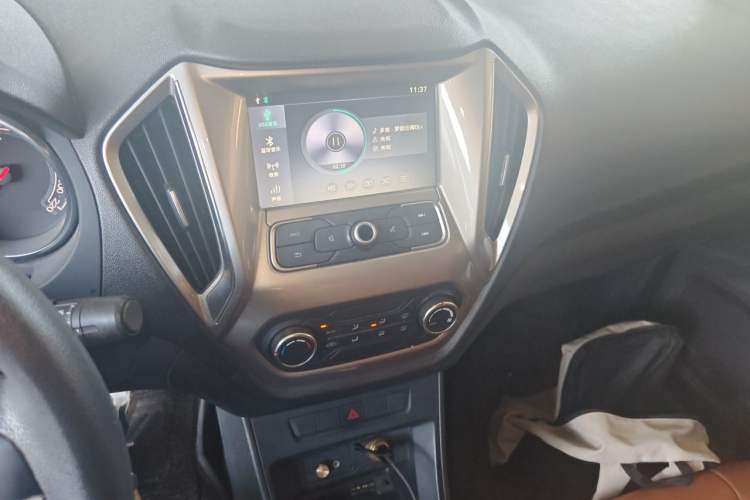 Used MG GT 2016 1.5L Automatic Value-Added Luxury Edition Audio And AC Panel