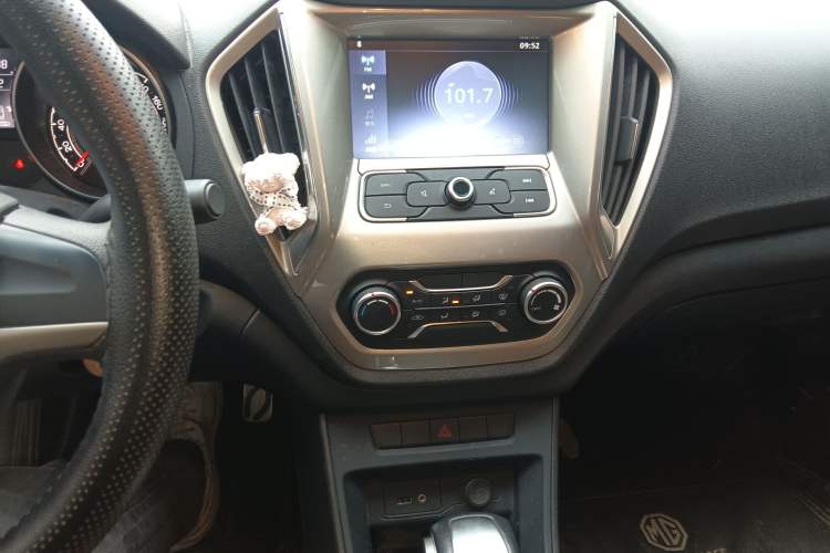 Used MG GT 2016 1.5L Automatic Value-Added Luxury Edition Audio And AC Panel