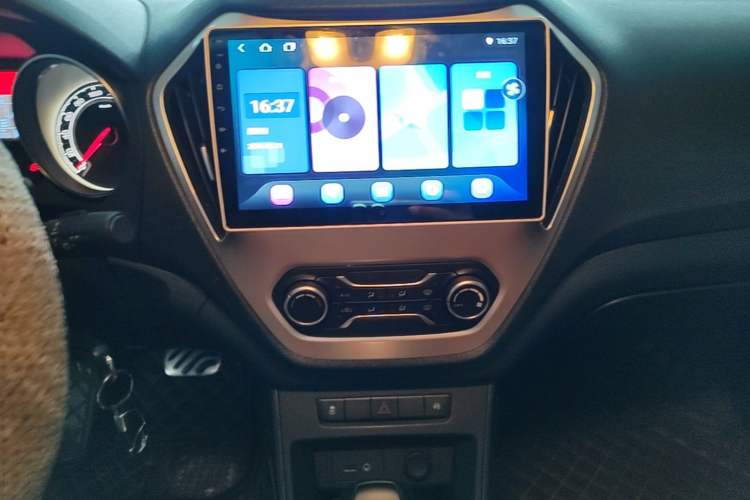 Used MG GT 2016 1.4TGI TST Dual-Clutch Luxury Edition Audio And AC Panel