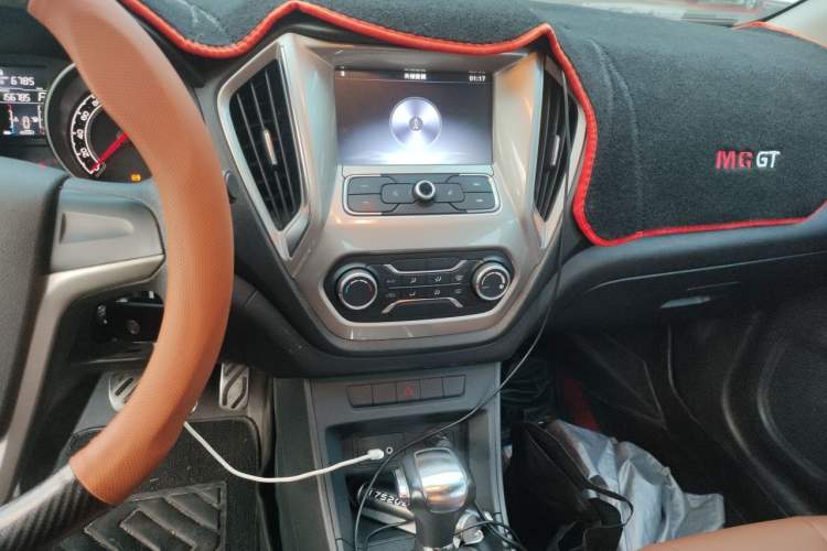 Used MG GT 2016 1.5T Automatic Value-Added Luxury Edition Audio And AC Panel