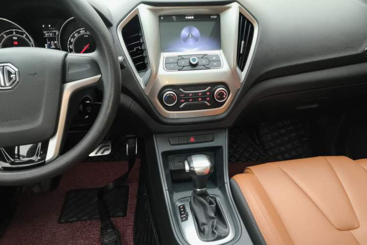 Used MG GT 2016 1.5T Automatic Value-Added Luxury Edition Audio And AC Panel