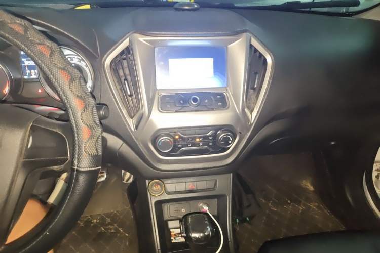 Used MG GT 2016 1.5L Automatic Value-Added Luxury Edition Audio And AC Panel