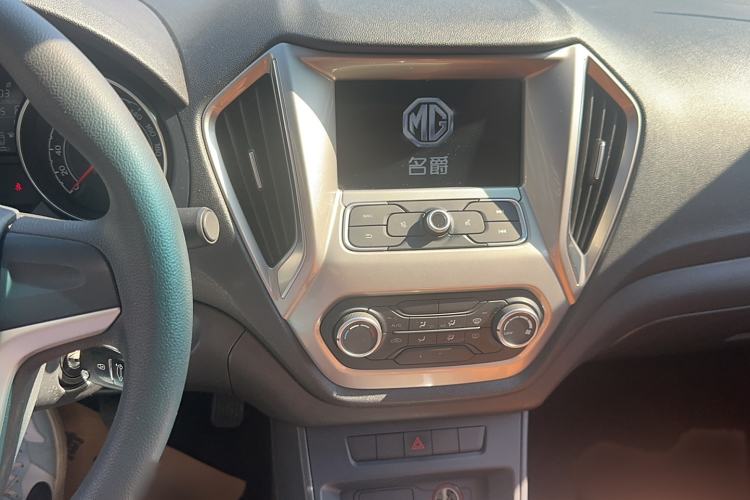 Used MG GT 2016 1.5L Automatic Value-Added Luxury Edition Audio And AC Panel