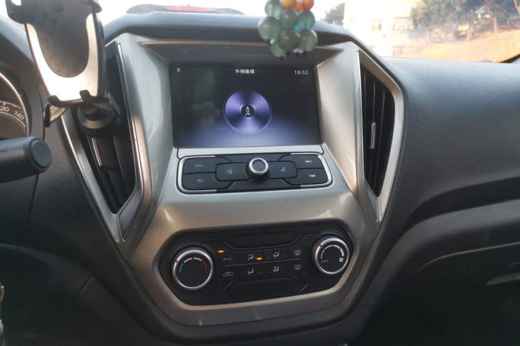 Used MG GT 2016 1.5L Automatic Value-Added Luxury Edition Audio And AC Panel
