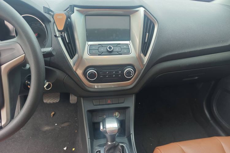Used MG GT 2016 1.5L Automatic Value-Added Luxury Edition Audio And AC Panel