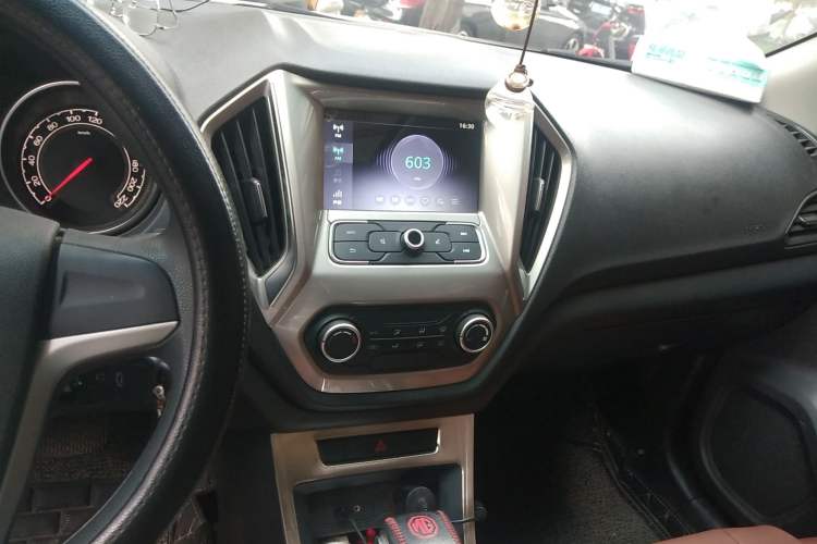 Used MG GT 2016 1.5L Automatic Value-Added Luxury Edition Audio And AC Panel
