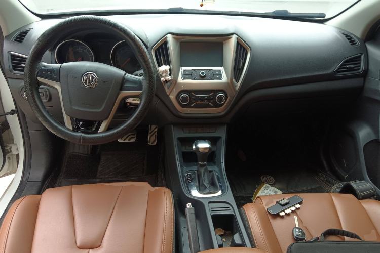 Used MG GT 2016 1.5L Automatic Value-Added Luxury Edition Center Console