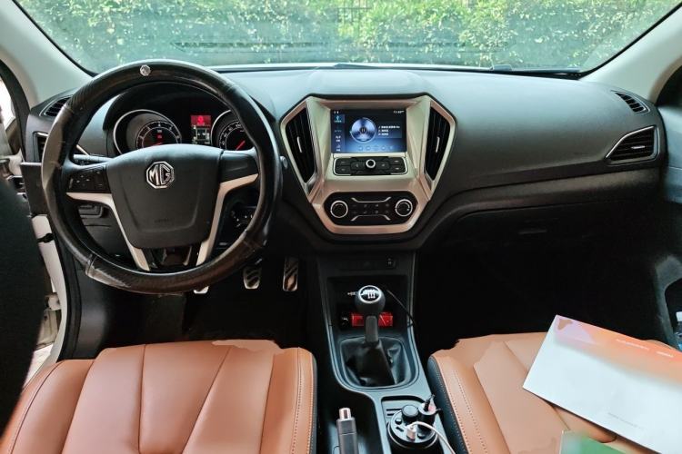 Used MG GT 2016 1.4TGI Manual New Year Edition Center Console