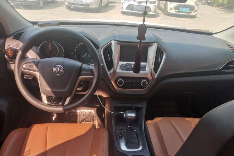 Used MG GT 2016 1.5L Automatic Value-Added Luxury Edition Center Console