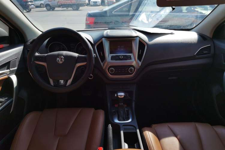 Used MG GT 2016 1.5L Automatic Value-Added Luxury Edition Center Console