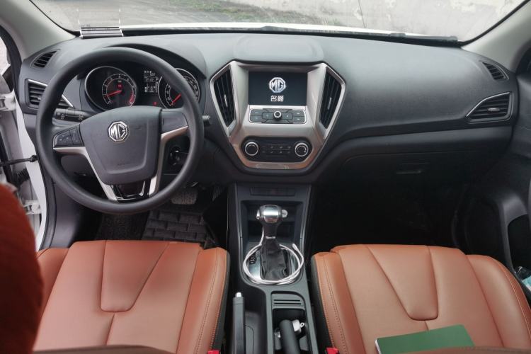 Used MG GT 2016 1.5L Automatic Value-Added Luxury Edition Center Console