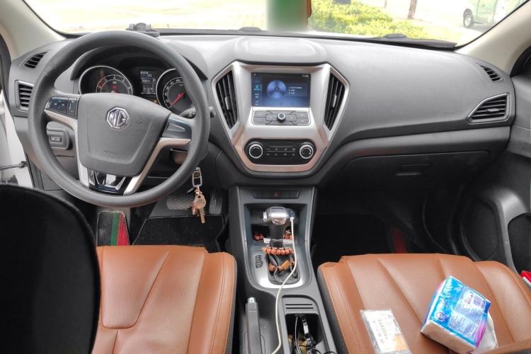 Used MG GT 2016 1.5L Automatic Value-Added Luxury Edition Center Console