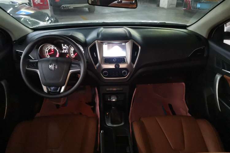 Used MG GT 2016 1.5L Automatic Value-Added Luxury Edition Center Console