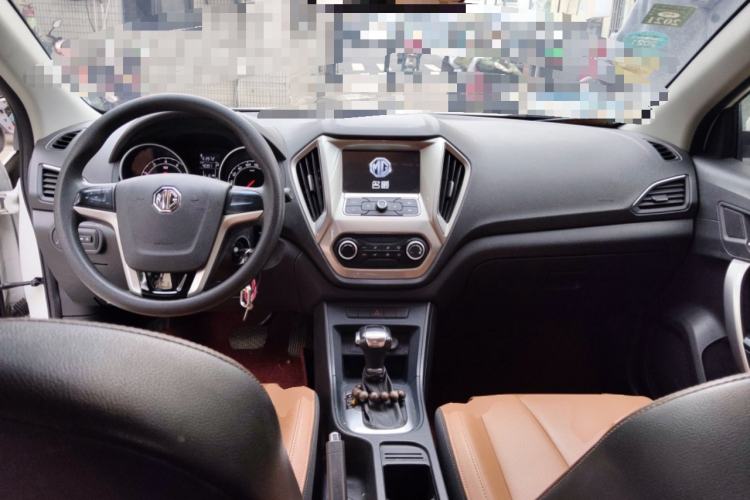 Used MG GT 2016 1.5L Automatic Value-Added Luxury Edition Center Console