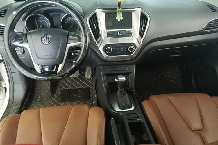 Used MG GT 2016 1.5L Automatic Value-Added Luxury Edition Center Console