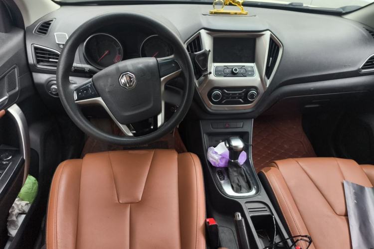 Used MG GT 2016 1.5L Automatic Value-Added Luxury Edition Center Console