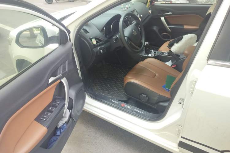 Used MG GT 2016 1.5L Automatic Value-Added Luxury Edition Driver Seat