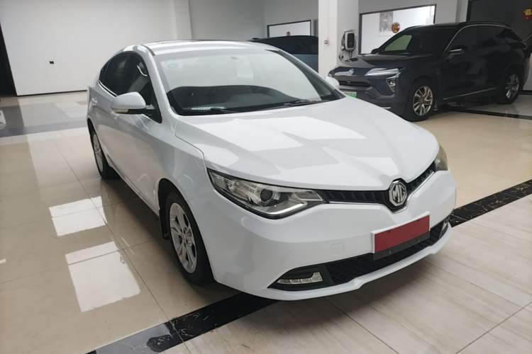 Used MG GT 2016 1.5T Automatic Value-Added Luxury Edition Front Right 45 Deg