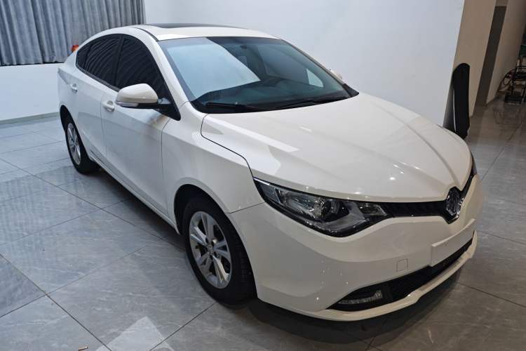 Used MG GT 2016 1.4TGI Manual New Year Edition Front Right 45 Deg