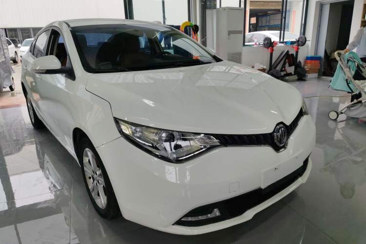 Used MG GT 2016 1.5T Manual Value-Added Luxury Edition Front Right 45 Deg