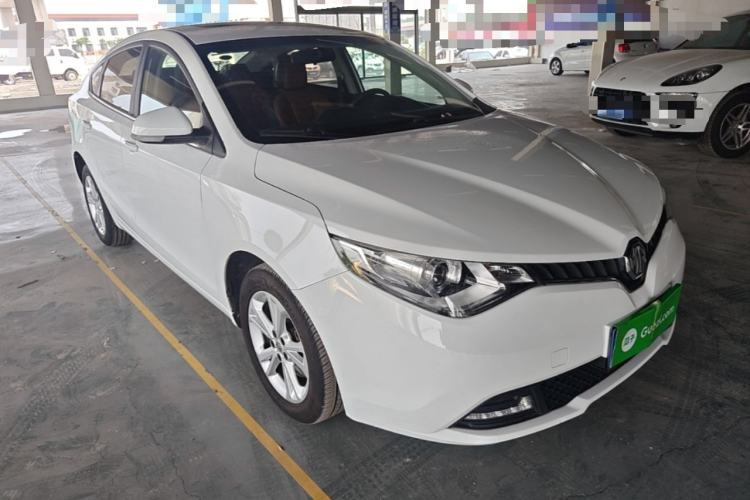 Used MG GT 2016 1.5L Automatic Value-Added Luxury Edition Front Right 45 Deg