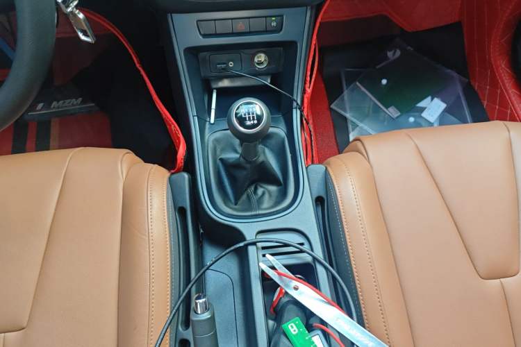 Used MG GT 2016 1.4TGI Manual New Year Edition Gear Lever