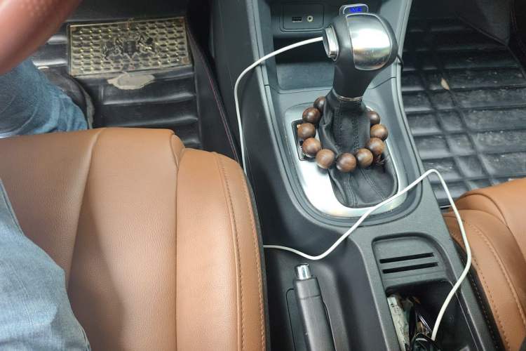 Used MG GT 2016 1.5L Automatic Value-Added Luxury Edition Gear Lever