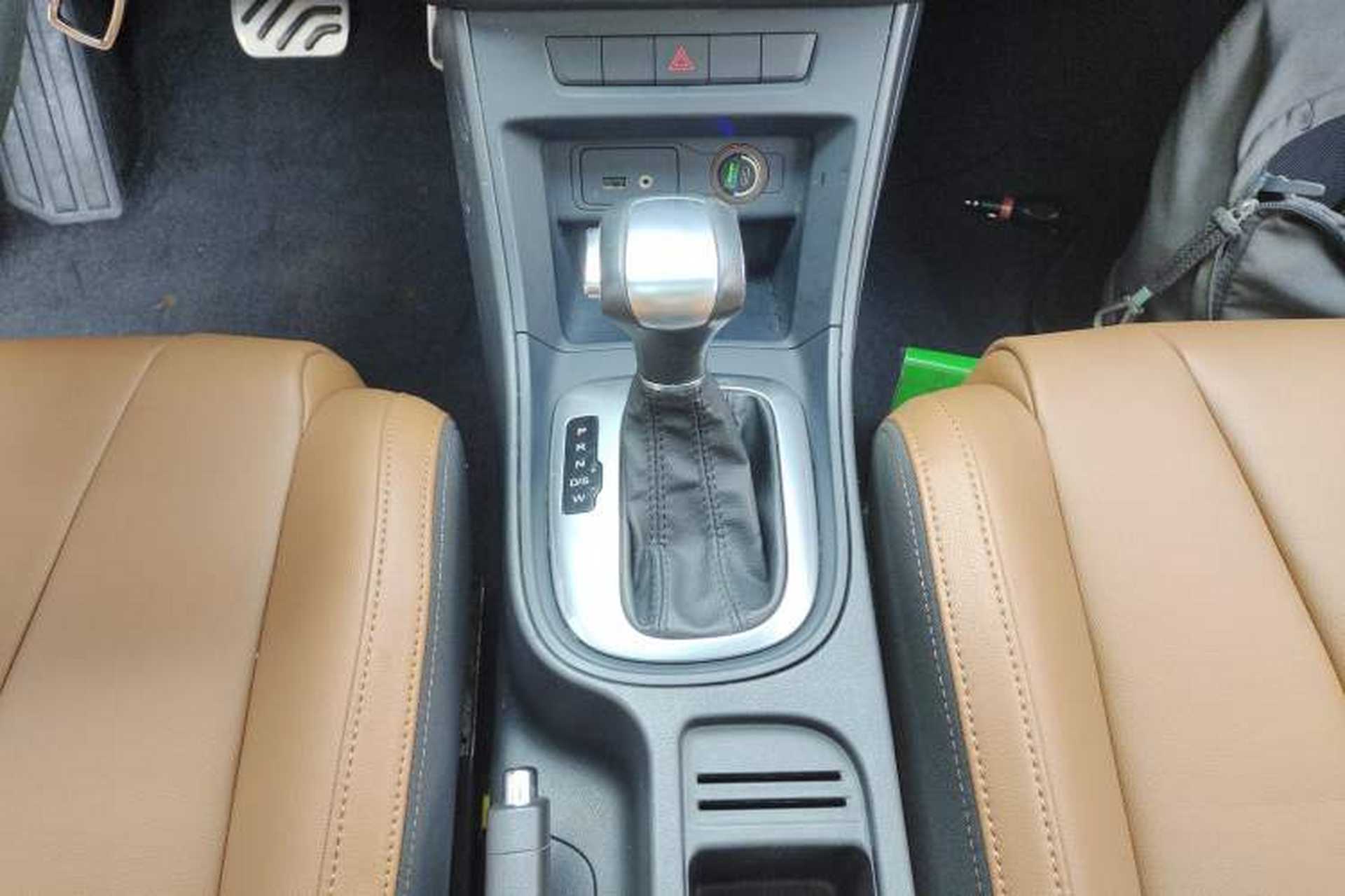Used MG GT 2016 1.5T Automatic Value-Added Luxury Edition Gear Lever