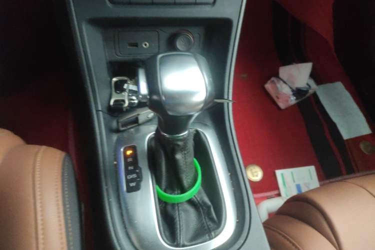 Used MG GT 2016 1.5L Automatic Value-Added Luxury Edition Gear Lever