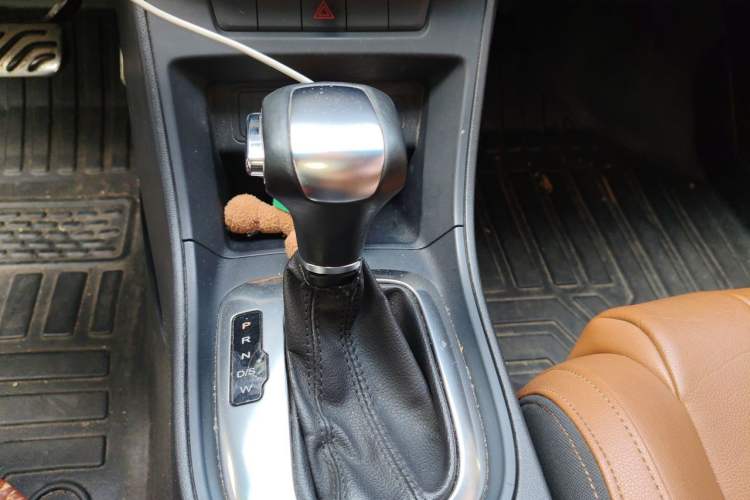 Used MG GT 2016 1.5T Automatic Value-Added Luxury Edition Gear Lever