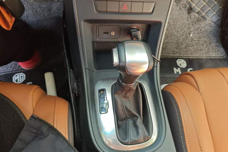 Used MG GT 2016 1.5T Automatic Value-Added Luxury Edition Gear Lever