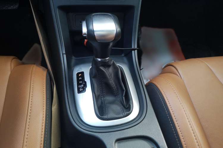 Used MG GT 2016 1.5L Automatic Value-Added Luxury Edition Gear Lever